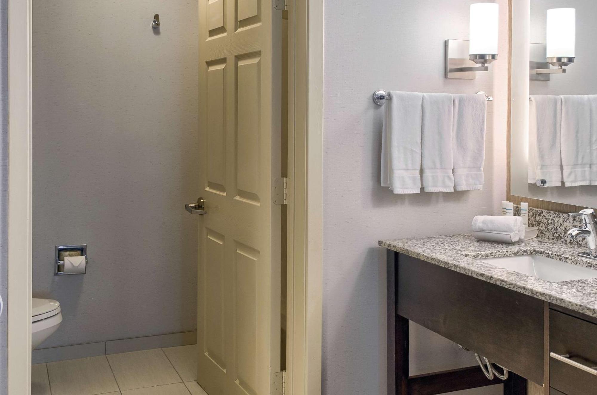 Homewood Suites By Hilton Mobile Airport-University Area Bagian luar foto